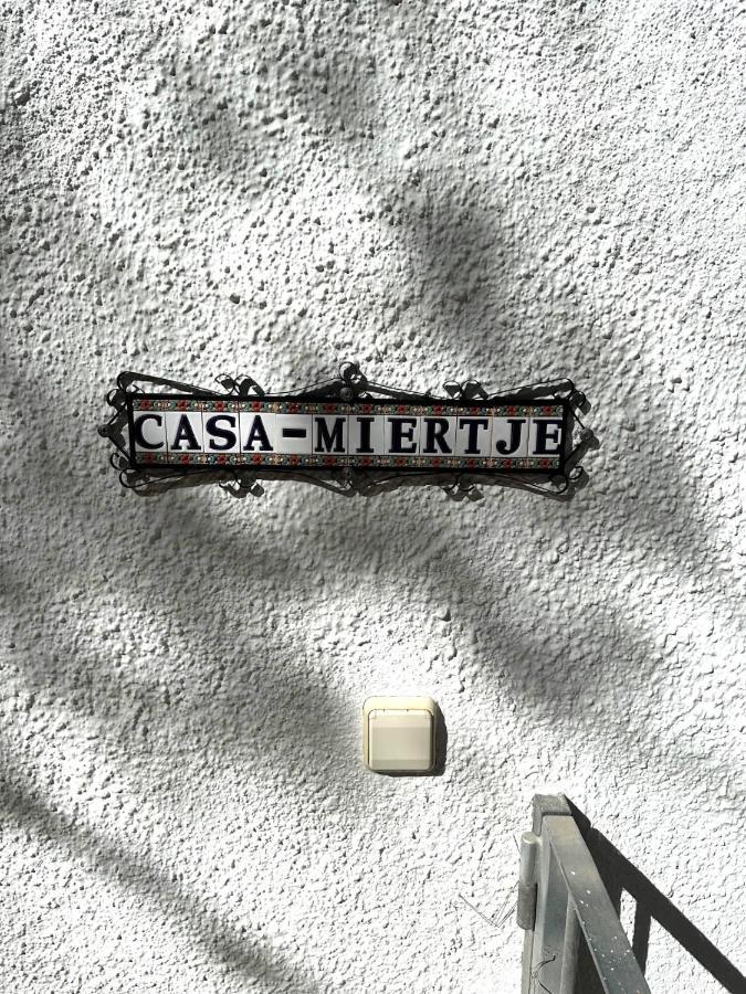 Casa Miertje Apartment Roses Exterior photo